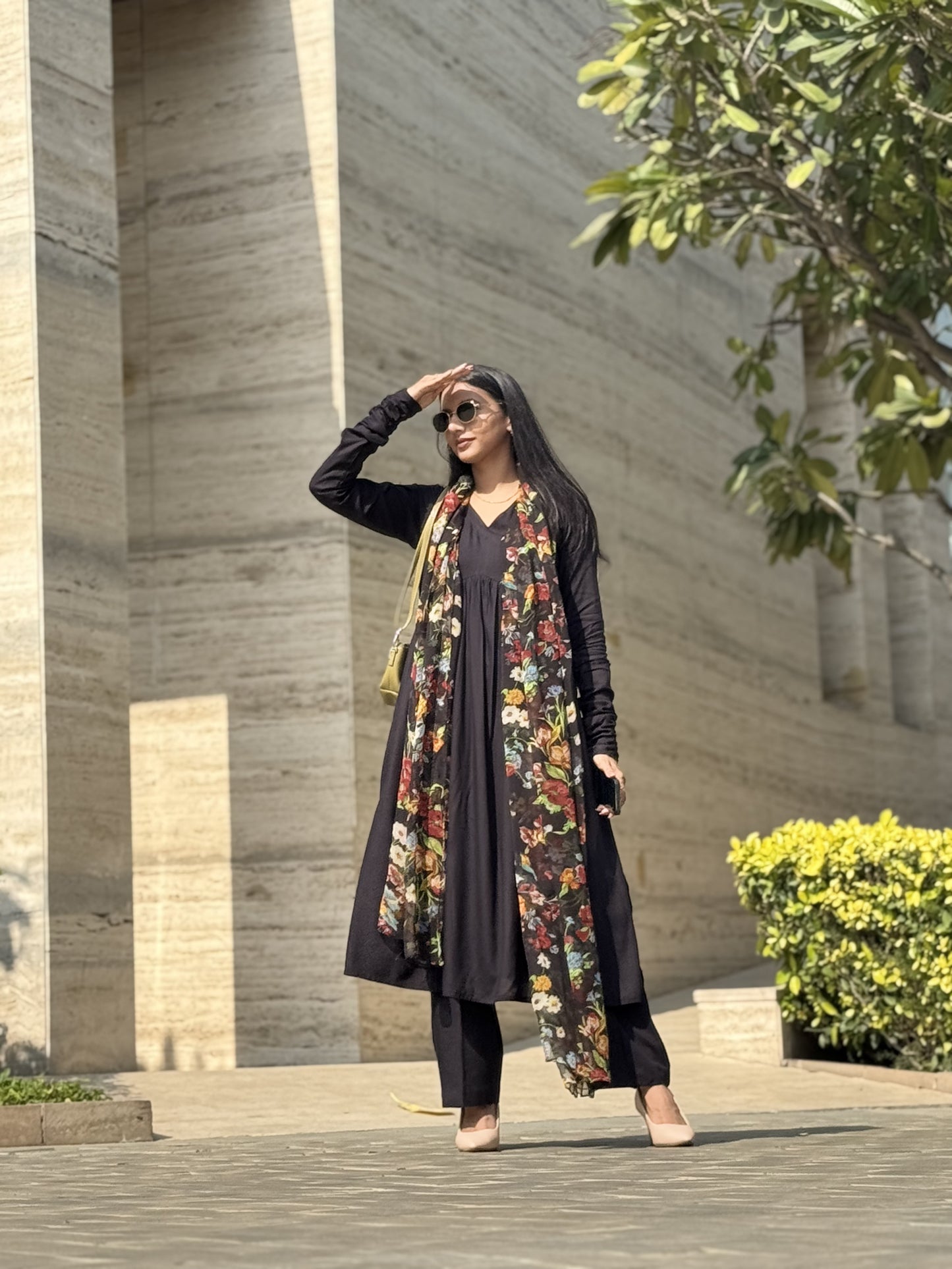 #MBA1849 Ruhaniyat kurta pant with dupatta- black