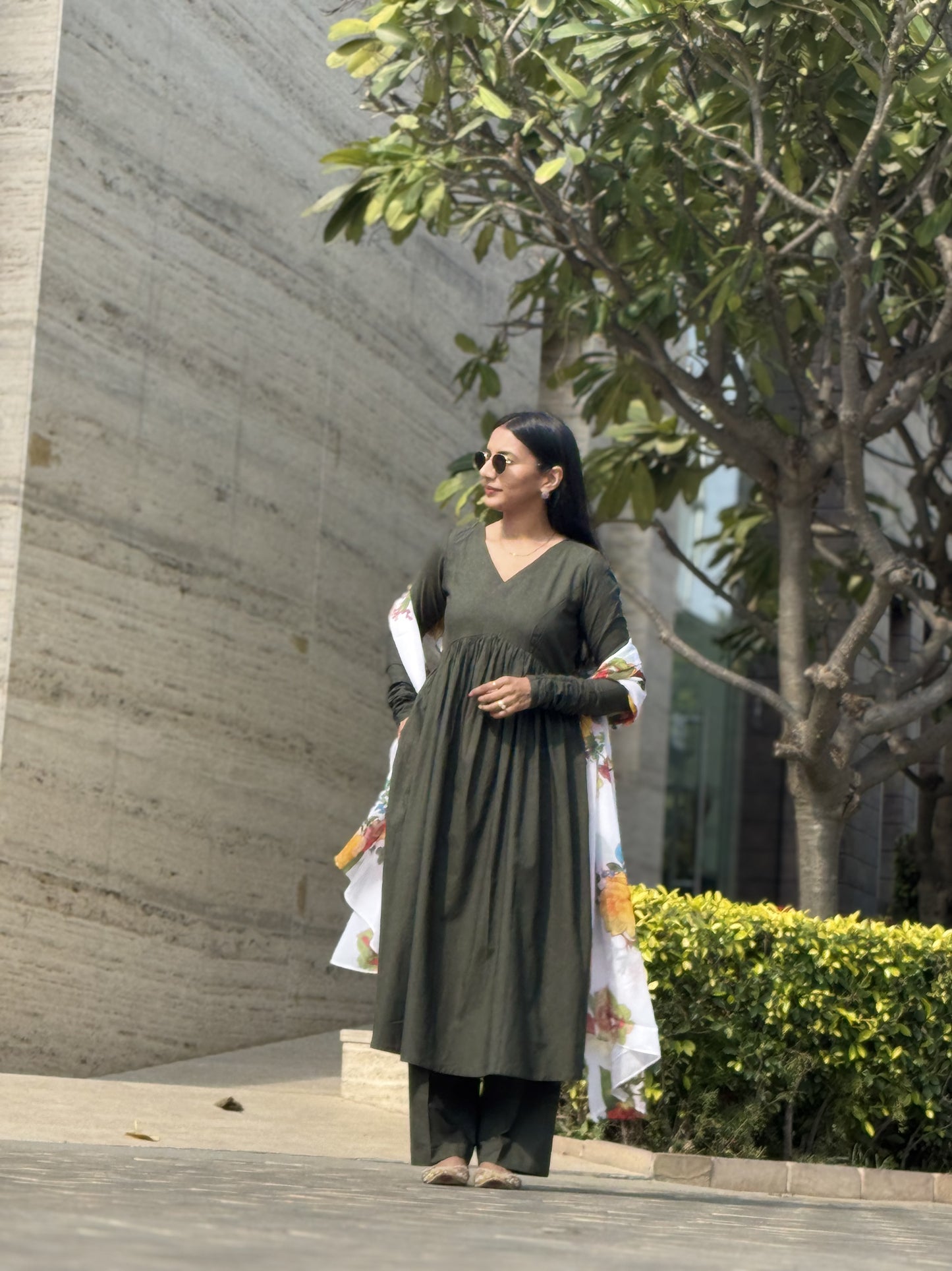 #MBA1857 Ruhaniyat kurta pant with dupatta-Dark olive