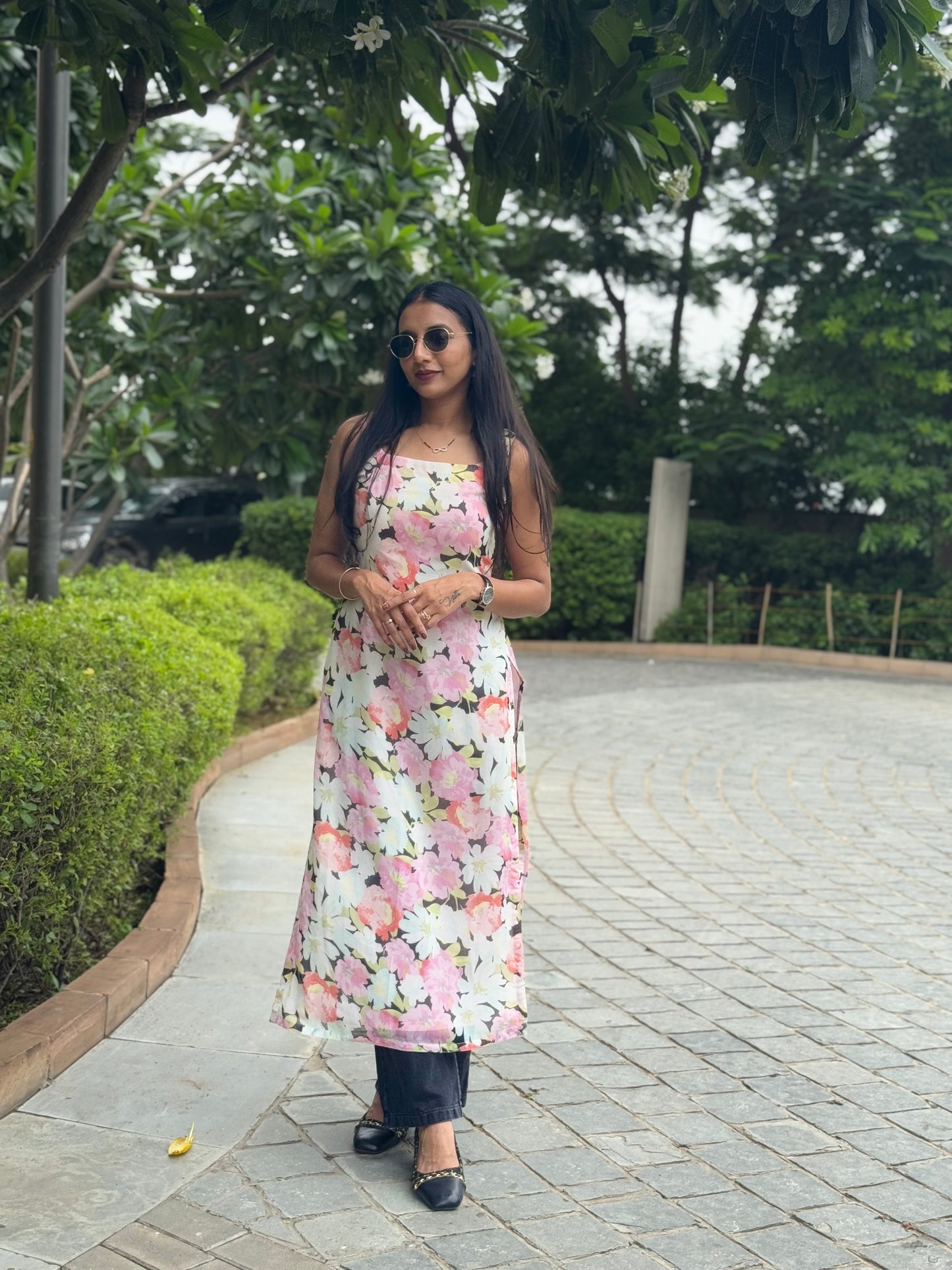 #MBA1992 Floral straight kurta- Rubaani