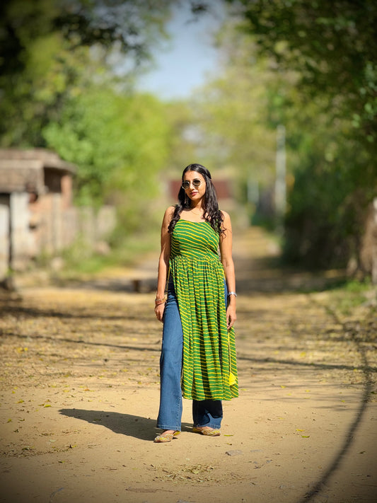 #MBA1910 Leheriya side slit kurti- Green