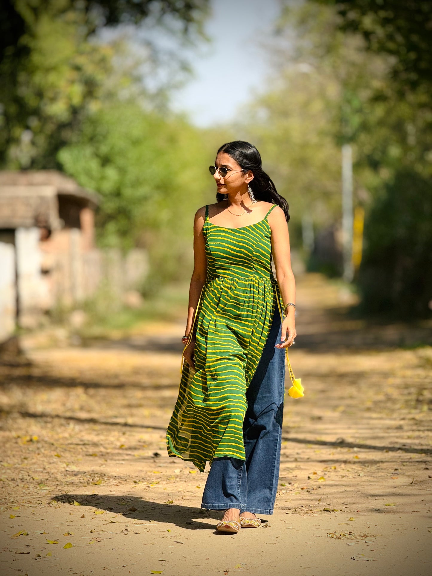 #MBA1910 Leheriya side slit kurti- Green