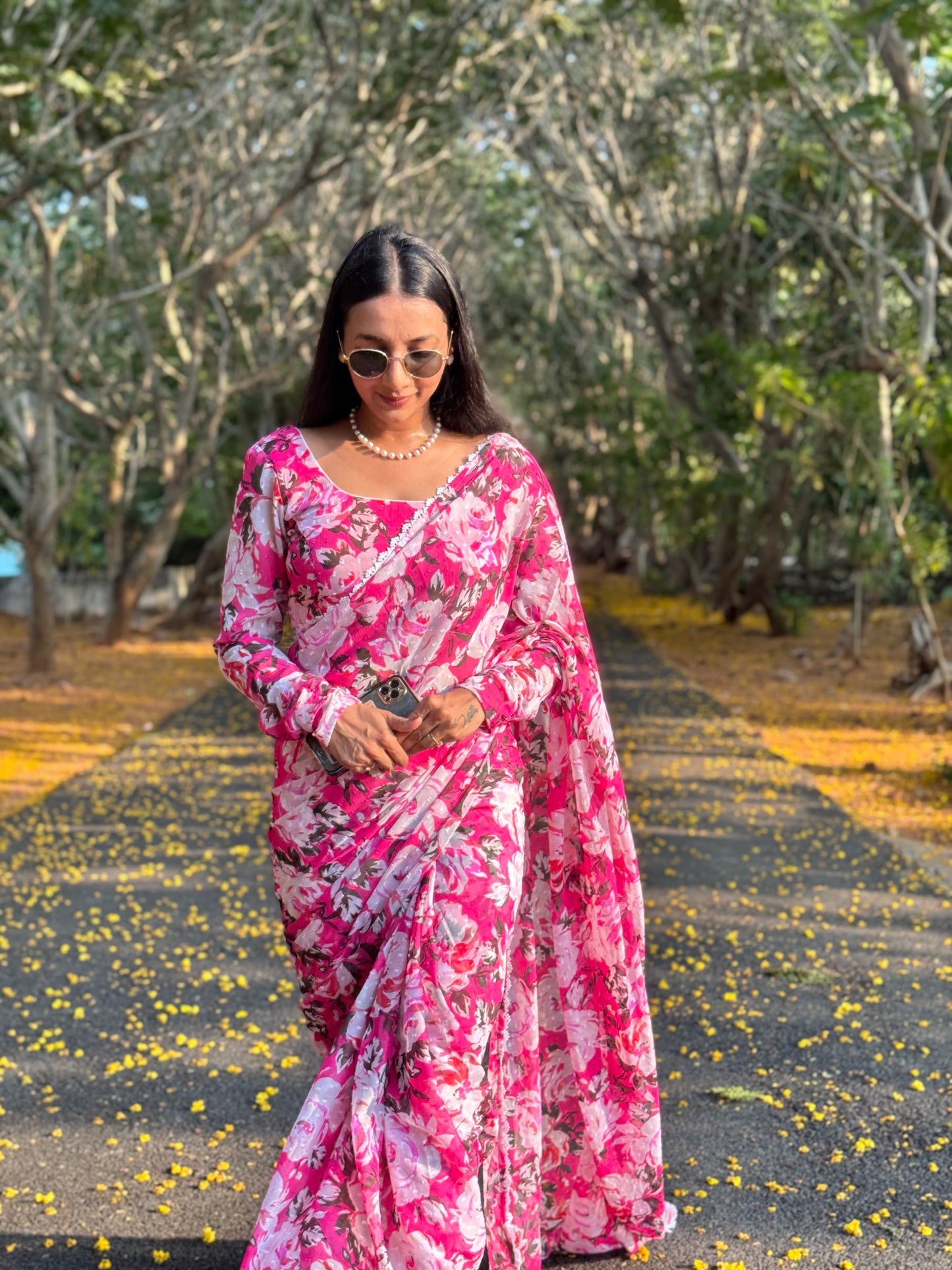 #MBA2112 Pink NOOR floral 1 min saree and blouse