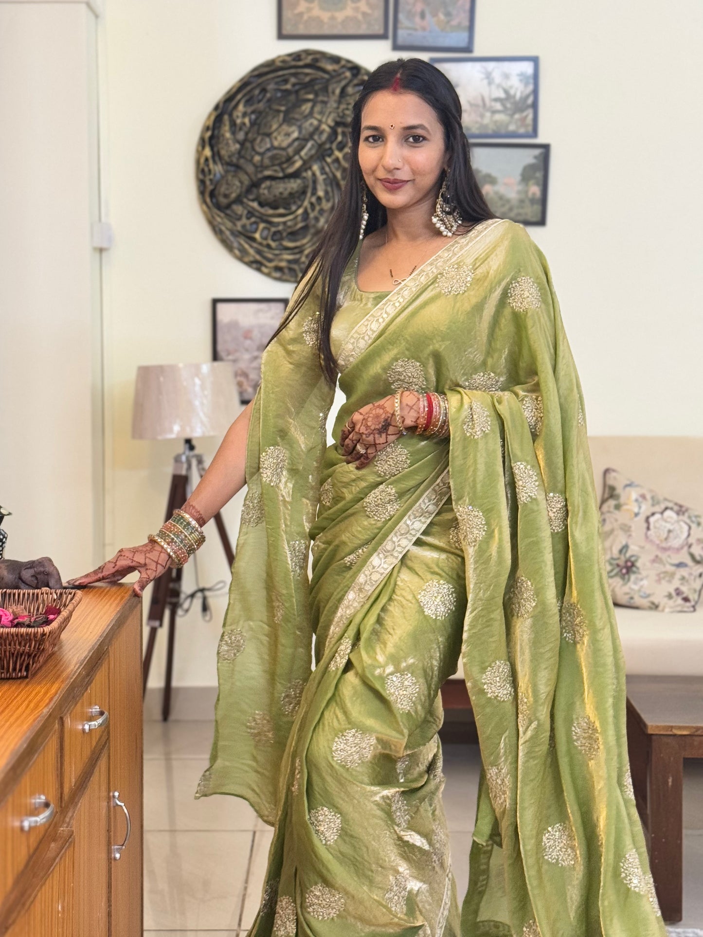 MBA2050 Pista love 1 min saree and UNSTITCHED blouse