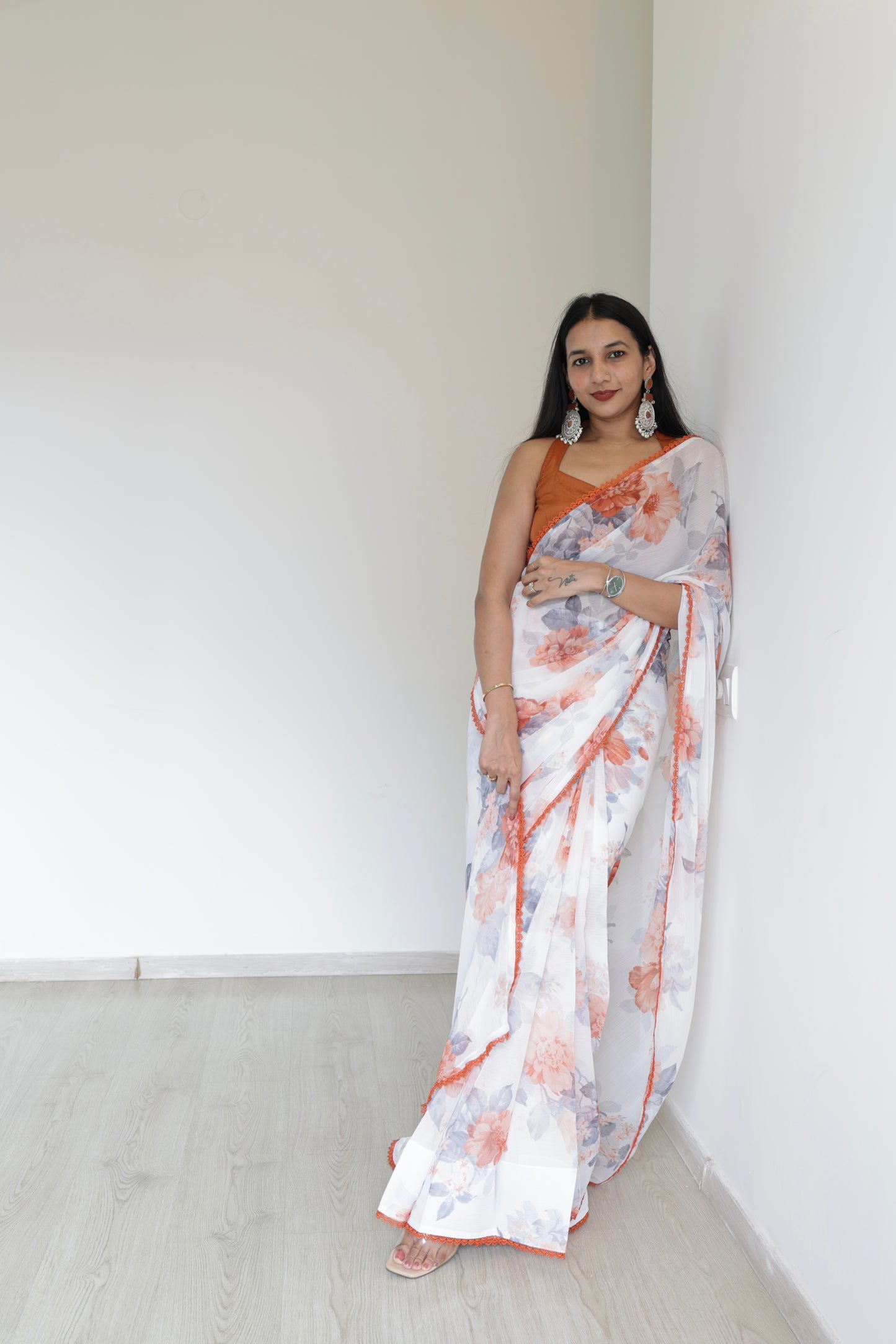 #MBA2138 White-rust floral 1 min saree and blouse