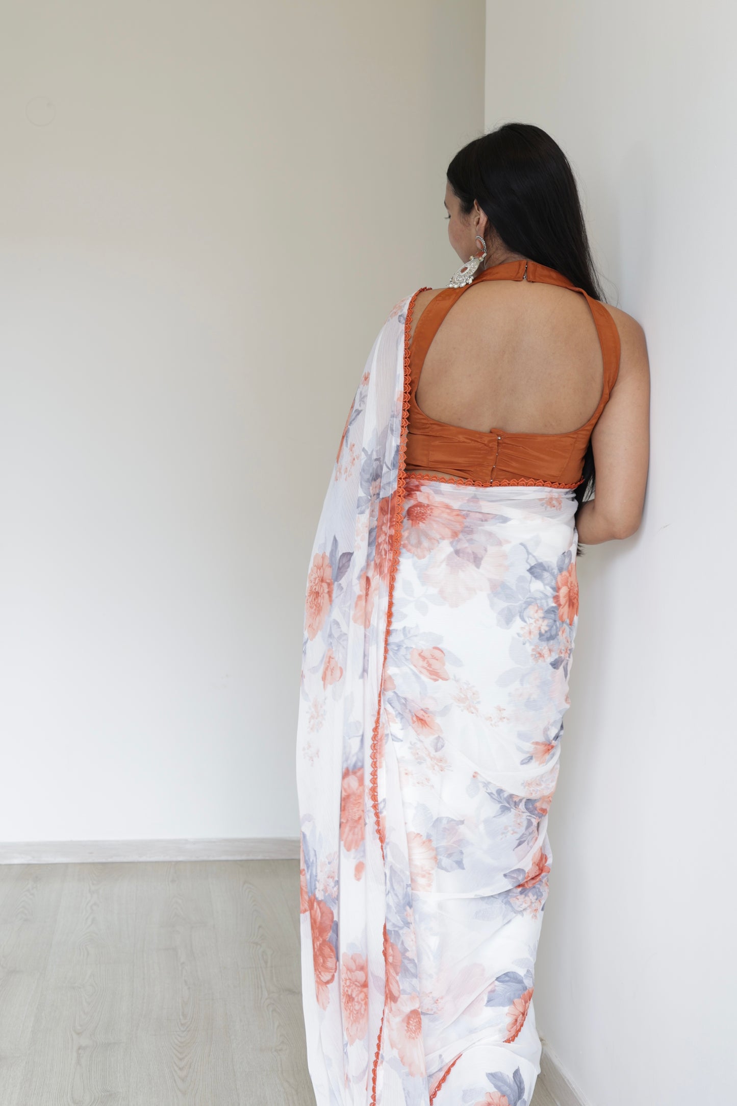 #MBA2138 White-rust floral 1 min saree and blouse