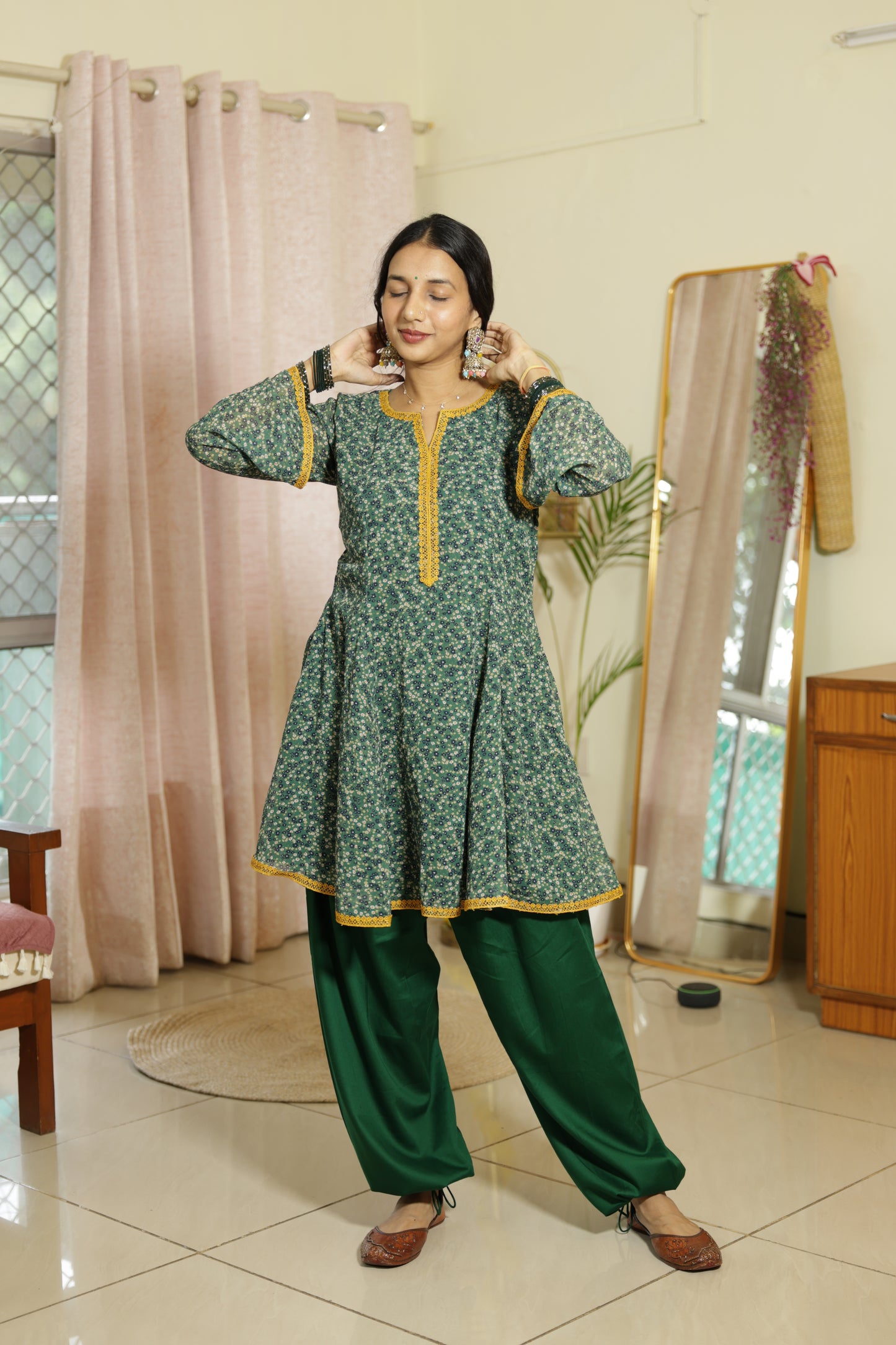 #MBA2141 Meher green kalidaar set