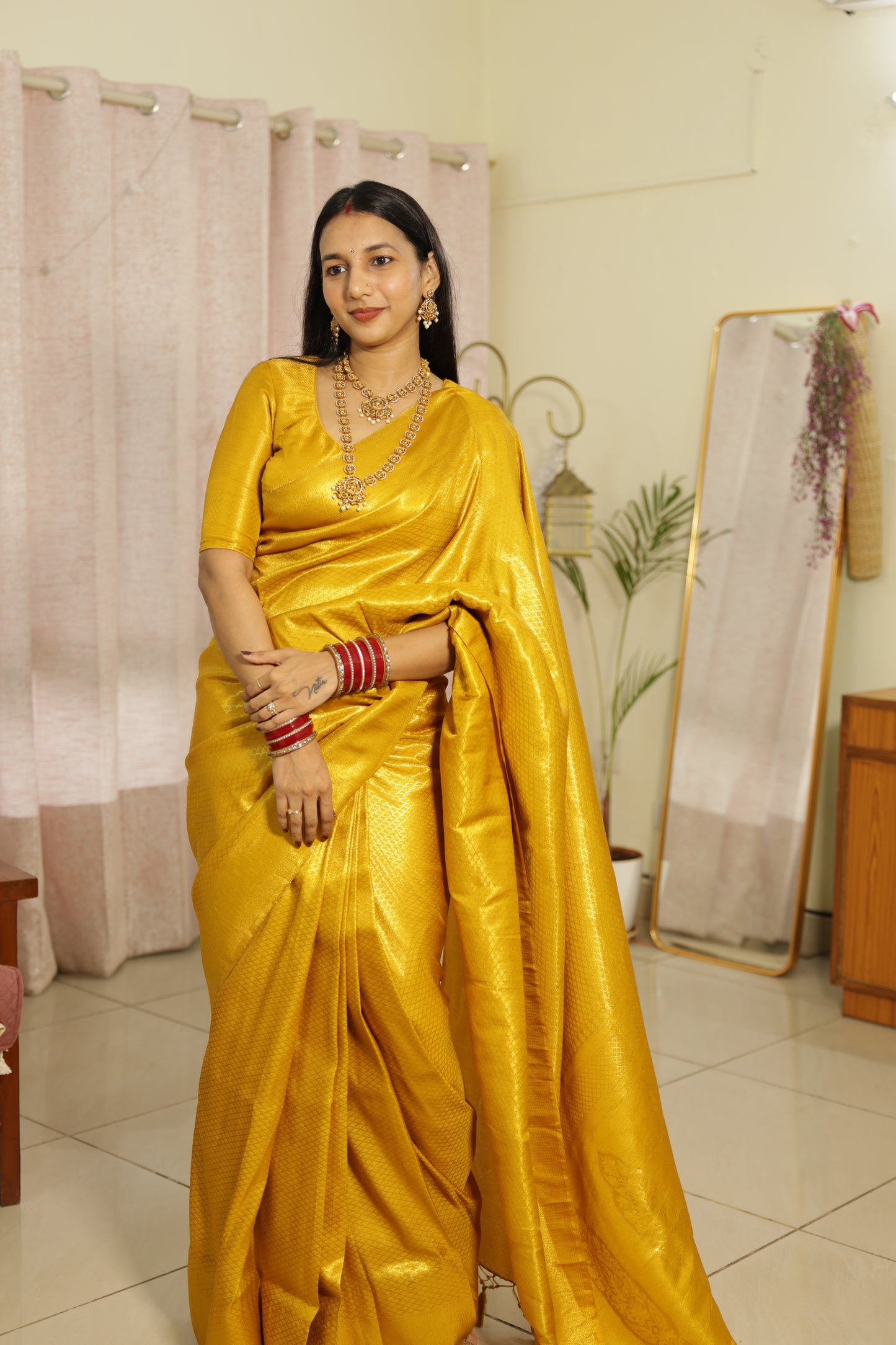 #MBA2147 Silk 1 min saree- gold