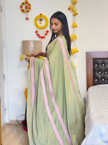 #MBA2033 Strawberry-matcha 1 min saree and blouse- Green