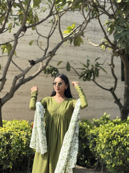#MBA1852 Ruhaniyat kurta pant with dupatta- Mehendi green