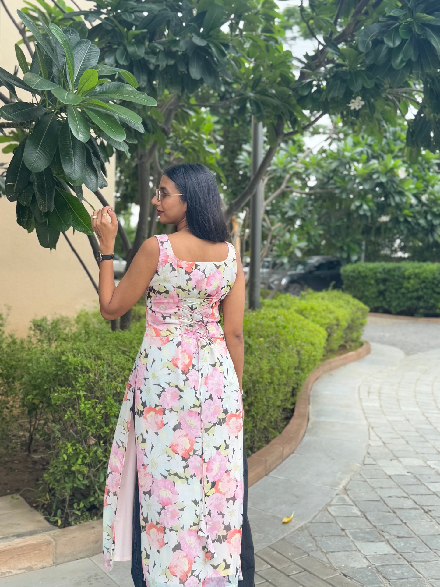 #MBA1992 Floral straight kurta- Rubaani