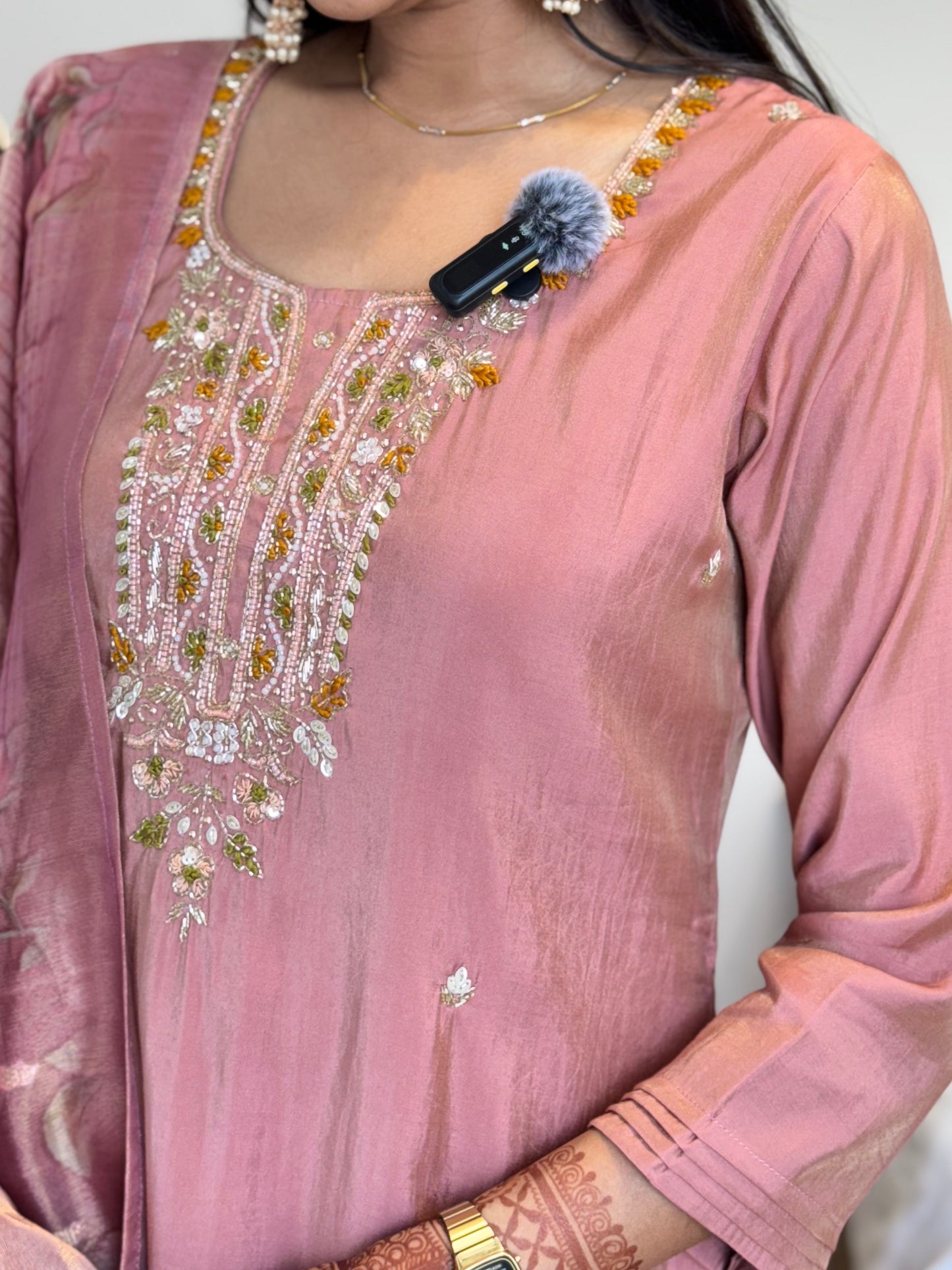#MBA2023 Peach silk suit set with floral tissue dupatta
