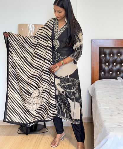 #MBA2021 Black tissue silk suit set