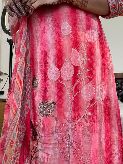 #MBA2027 Coral pink crepe suit set with chiffon dupatta