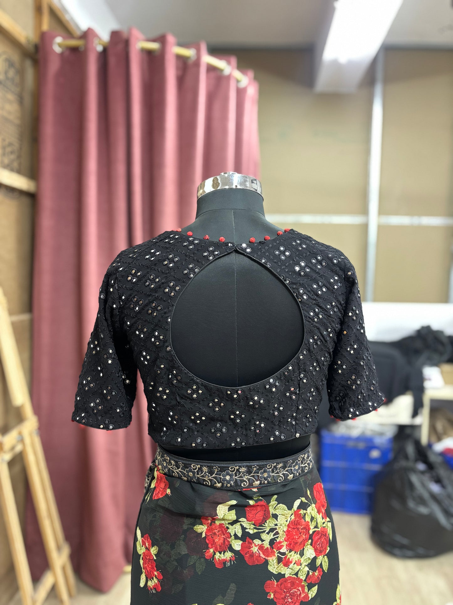 #MBA2096 Black rose 1 min saree and blouse
