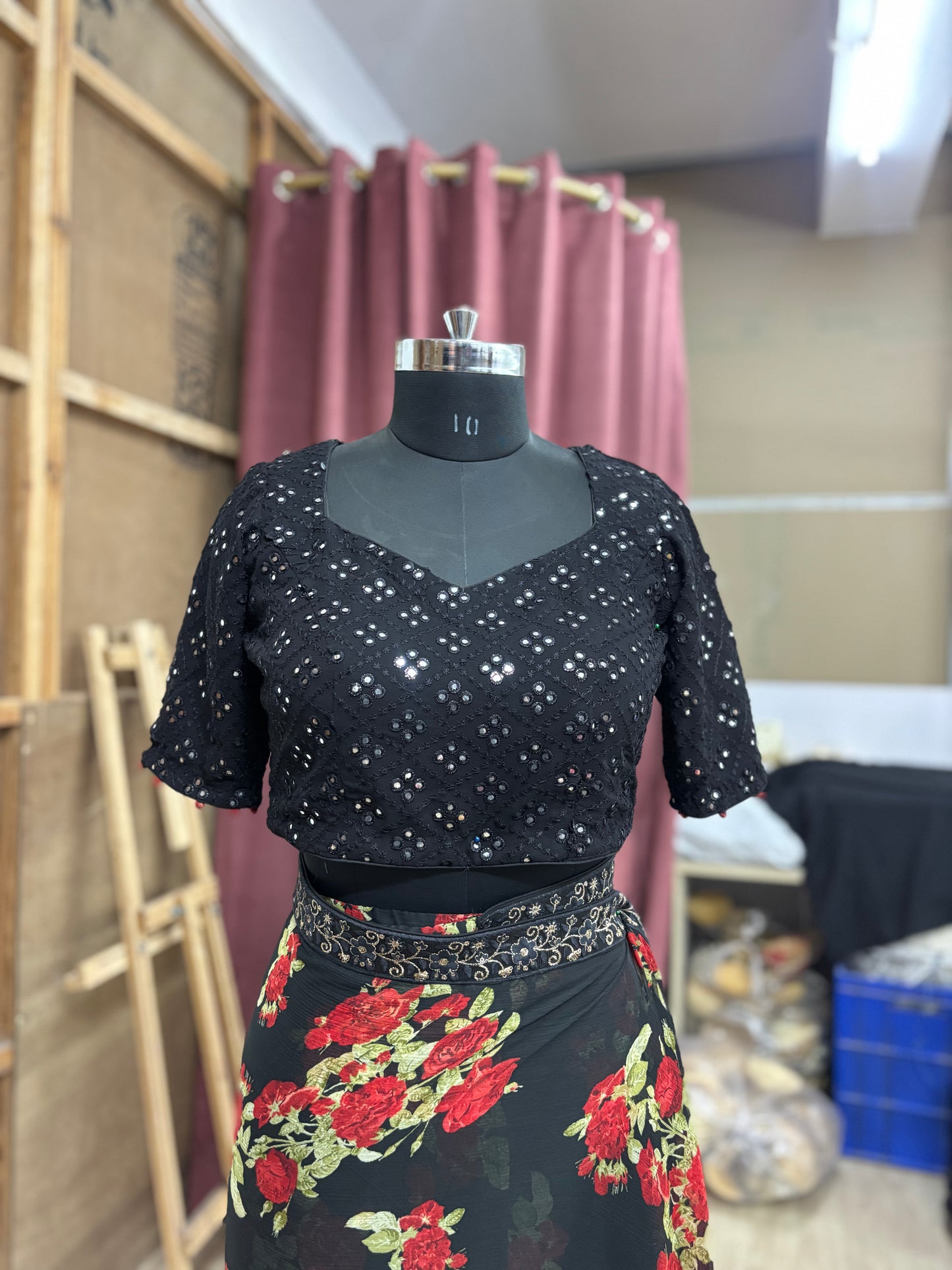 #MBA2096 Black rose 1 min saree and blouse