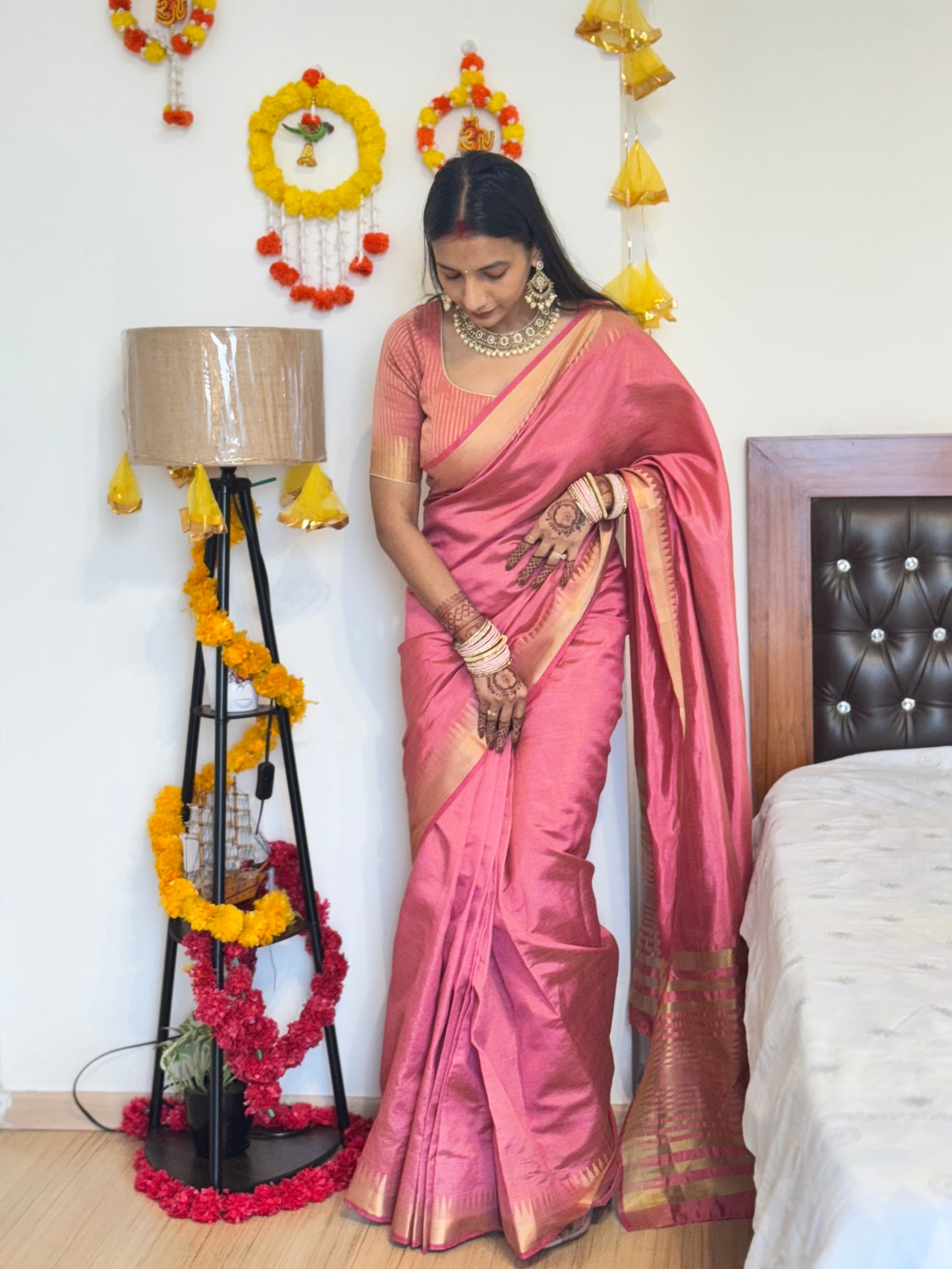 #MBA2038 Temple border 1 min silk saree and unstitched blouse - Pink
