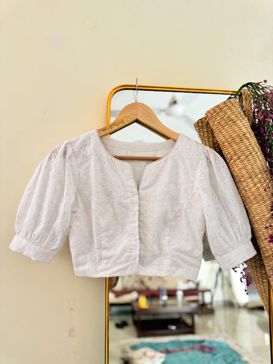 #MBA2118 White hakoba puff sleeve blouse