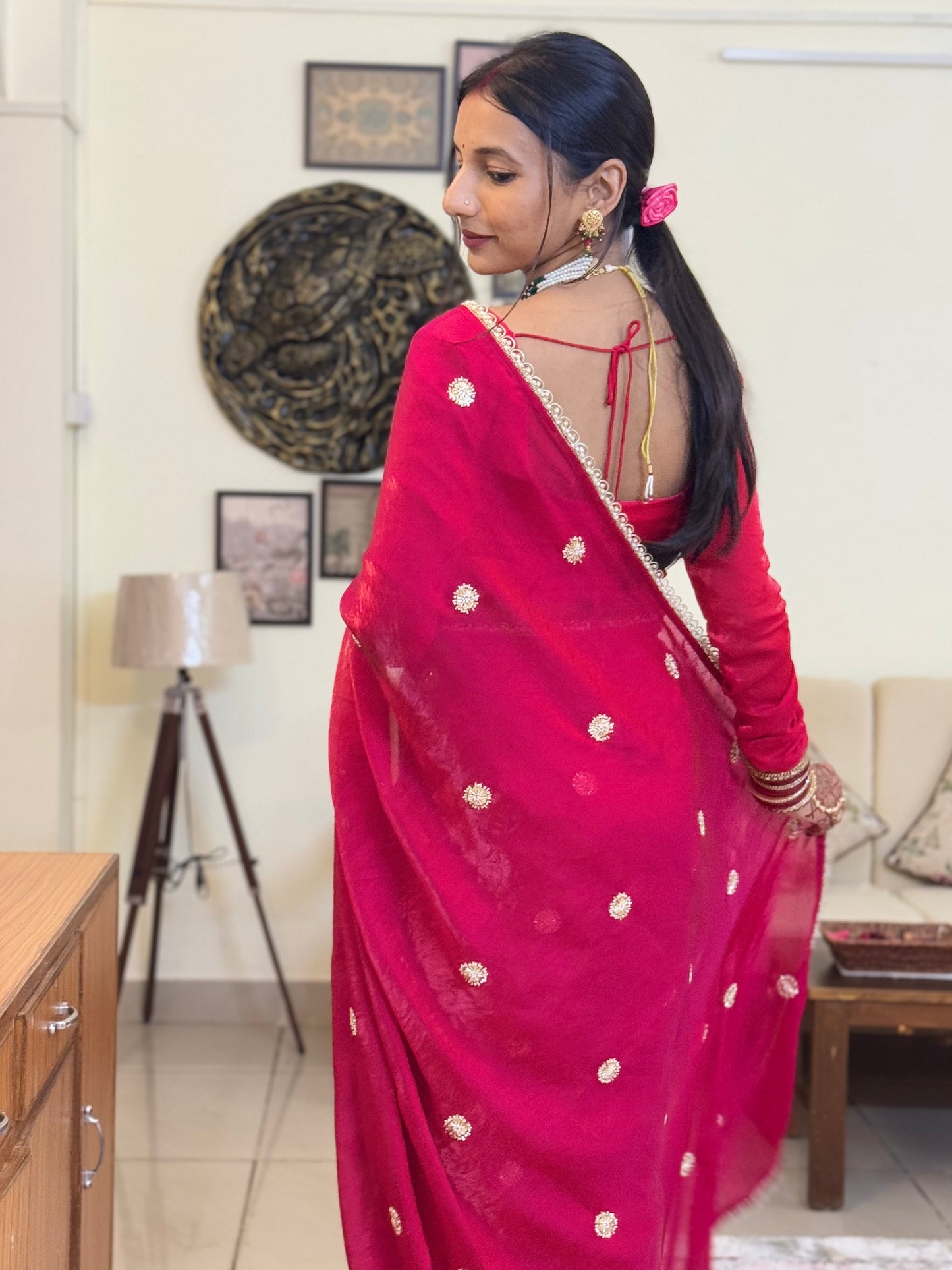 #MBA2040 Laal gulabi 1 min saree and blouse