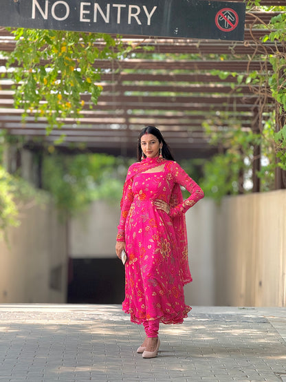 #MBA1957 Gaajri pink floral anarkali and dupatta