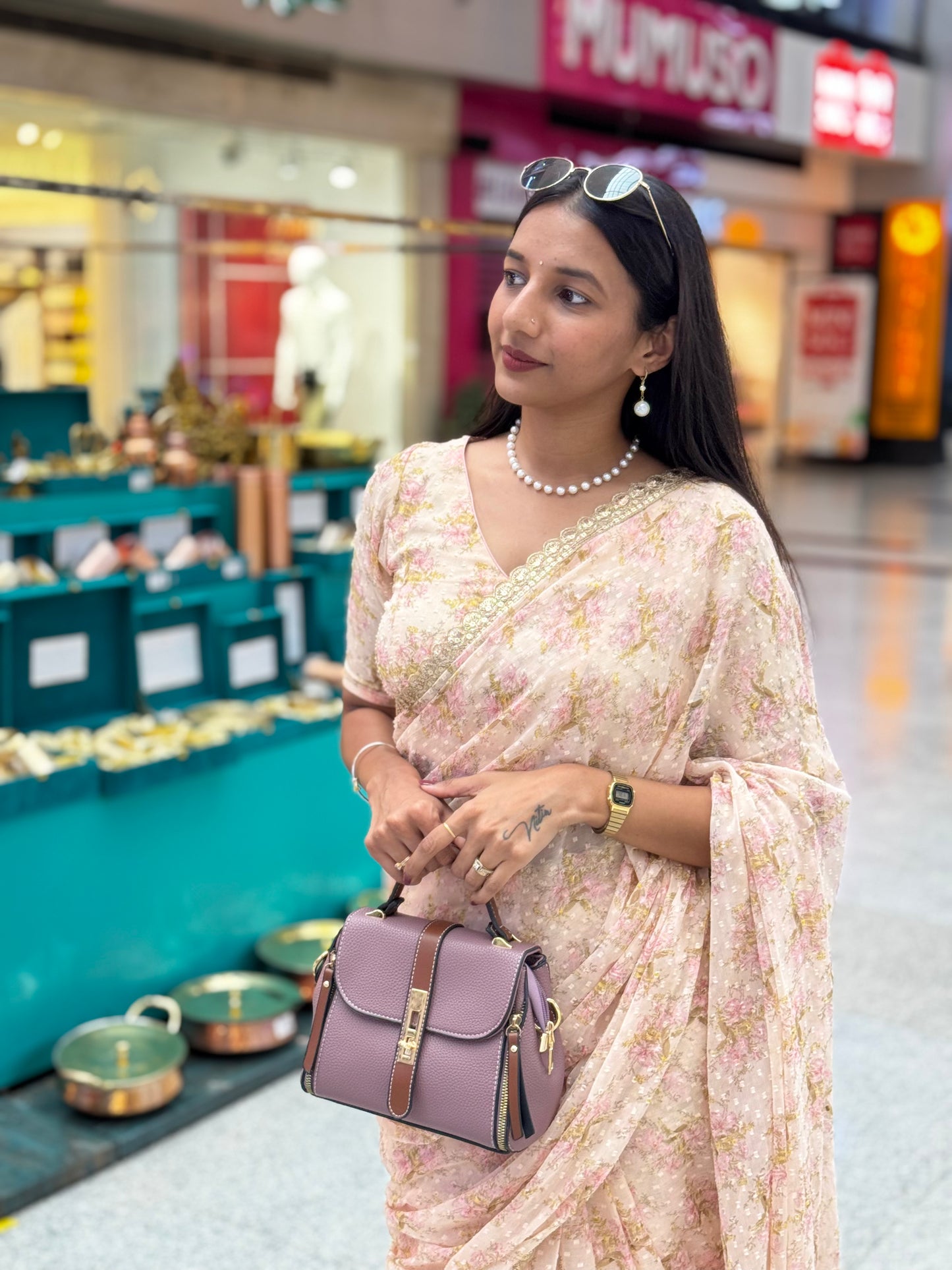 #MBA1968 Aisha floral 1 min saree and blouse